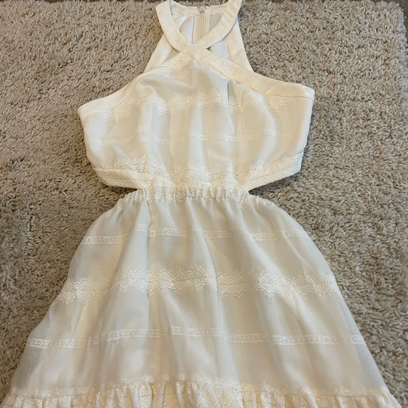 BCBGMAXAZRIA dress - Picture 5 of 5